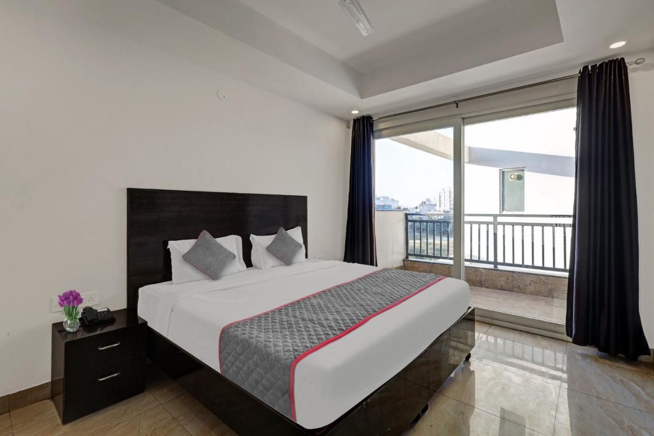 Super Townhouse Tipsyy Near Bestech Central Square Mall คูร์เคาน์ ภายนอก รูปภาพ